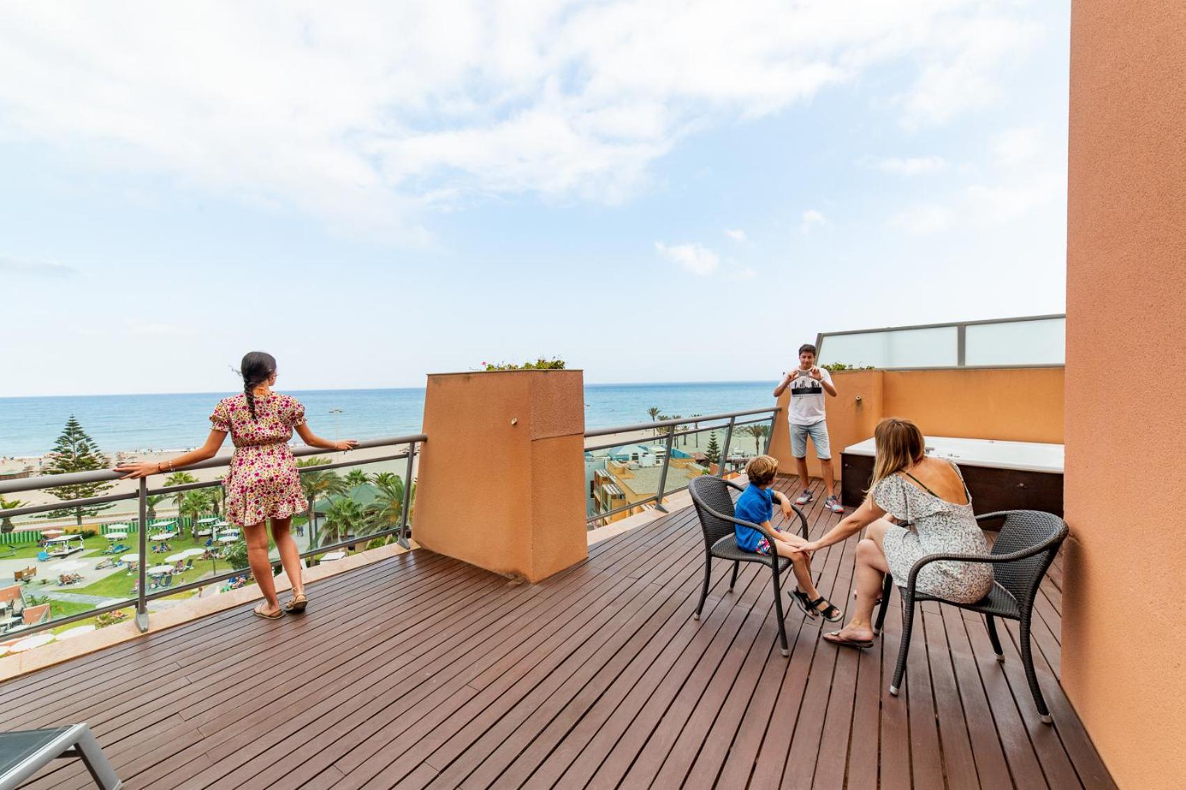 Protur Roquetas Hotel&Spa Roquetas de Mar Bagian luar foto